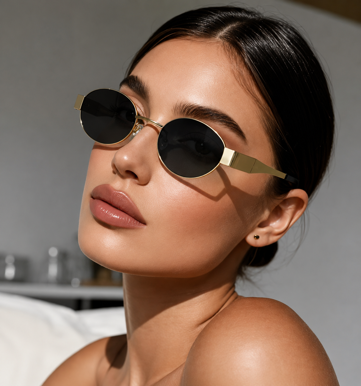Éclipse Noir Oval Sunglasses